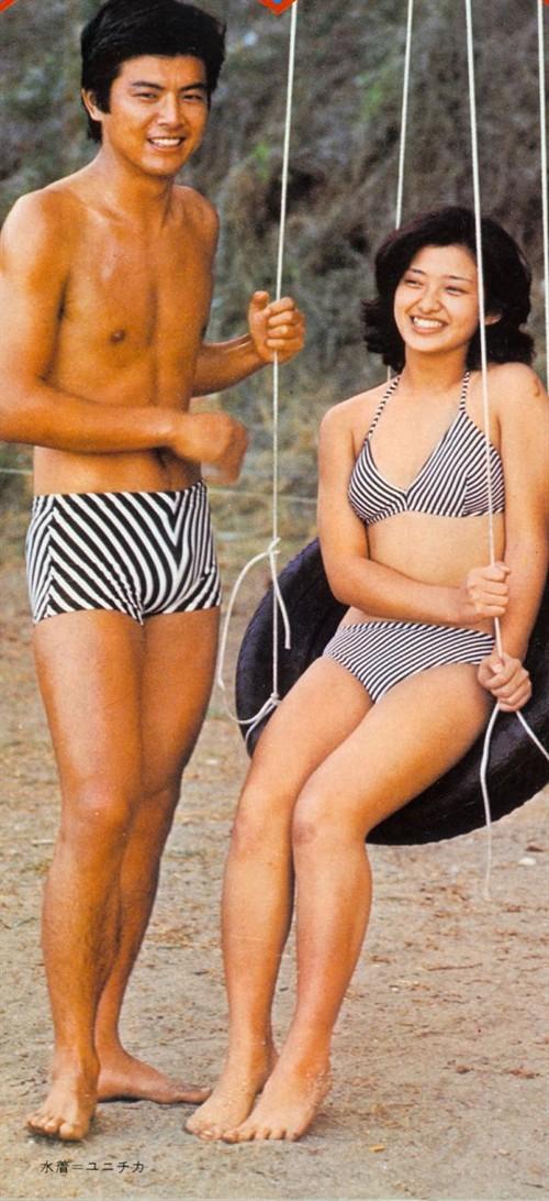 山口百惠早年湿身比基尼写真曝光（图）
