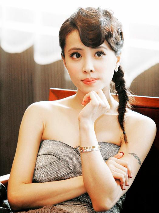 盘点靠改名改变命运的30位女星（图）