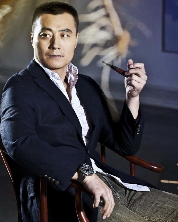     只是,我们很庆幸看到现在成为演员的任程伟,他用