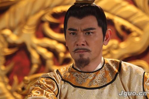 近日热播的电视剧《隋唐英雄》中的杨广(赵文瑄饰)