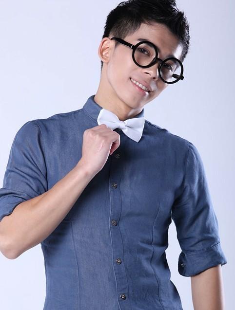 创作选手韦睿亮相亚洲型男 放言冲击全国十强爱看《我是歌手》