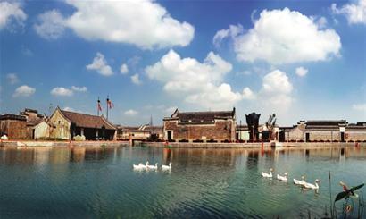 自驾九龙湖 采采葡萄吃吃农家乐