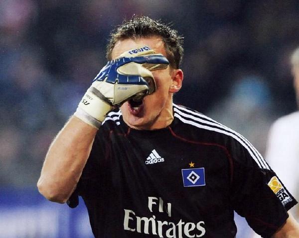 今夜无人入睡》歌声中含泪告别,这位德国队和拜仁慕尼黑历史上的传奇