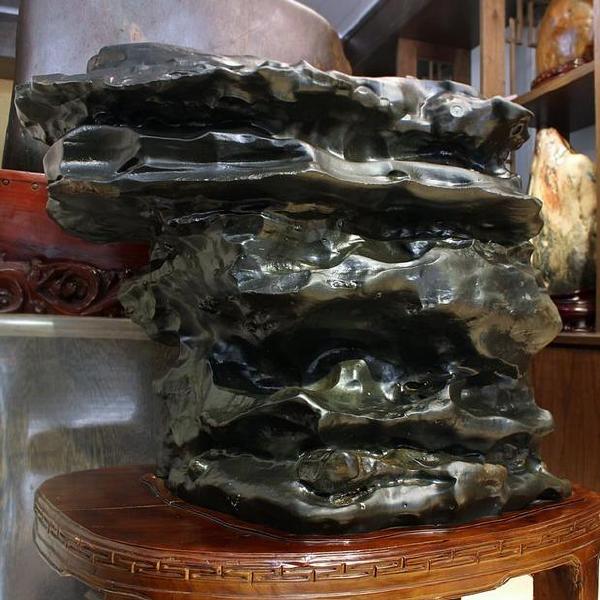 投资收藏 广西奇石天然观赏石 来宾水冲石黑珍珠 步步高升 wlj004