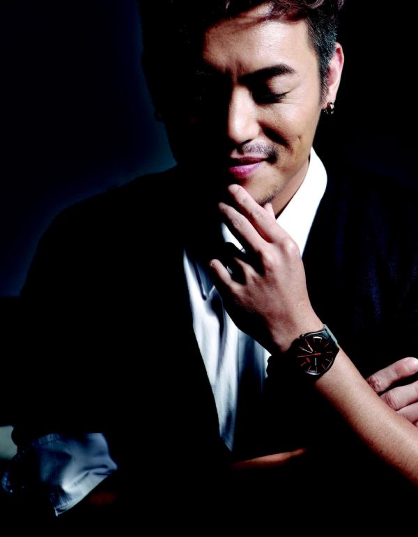 范逸臣 空杯对人生