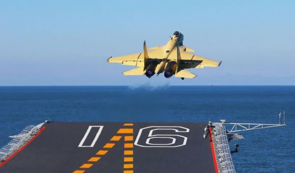 歼-15成军标志中国航母部队已形成战斗力