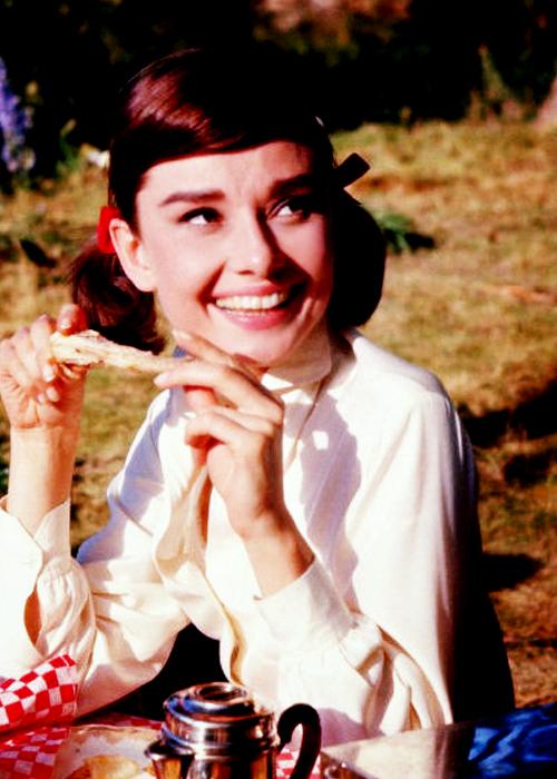 有一种美丽,叫奥黛丽赫本.