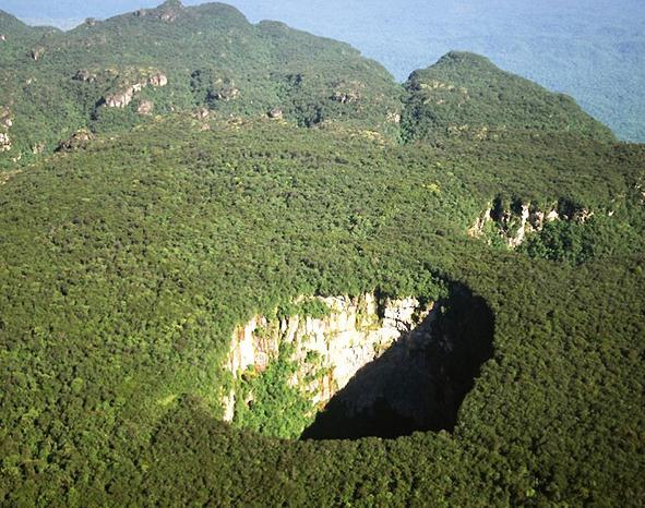 牧师的蓝洞(巴哈马群岛,长岛)