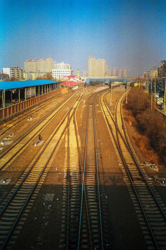 纵横交错的铁轨