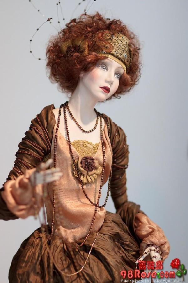 时尚奢华俄罗斯瓷娃娃