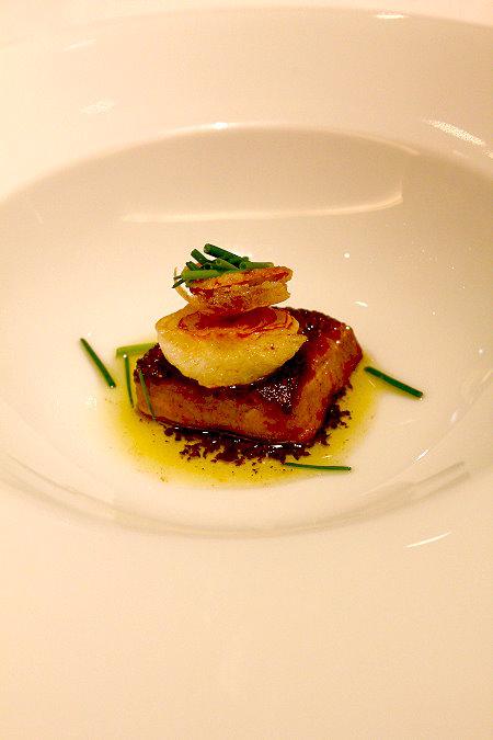 consomme soup of onion &nbsp;and saute of foie gras