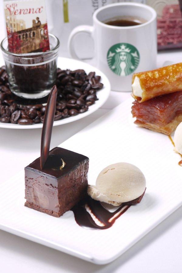 星巴克咖啡配美食